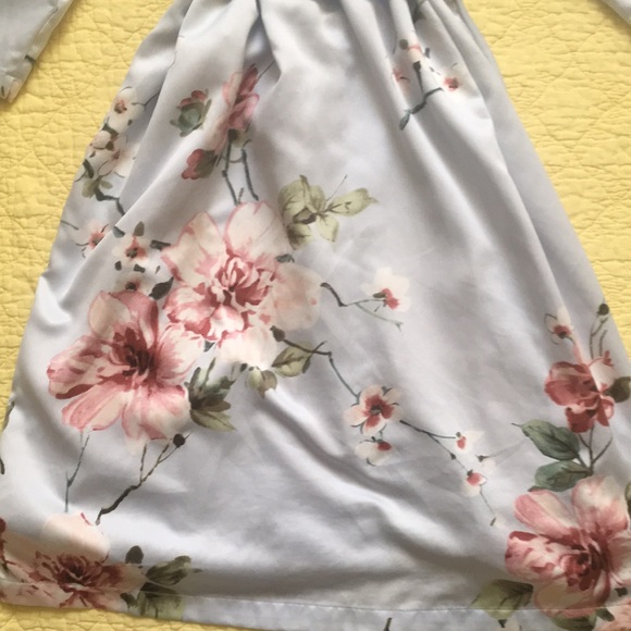 Apt. 9 Floral Satin Lace Accent Belted Wrap Robe size Medium - Picture 13 of 16